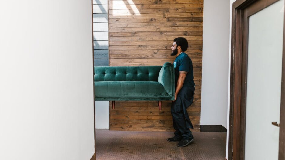 Why Hiring Local Movers in Phoenix is Advantageous for You